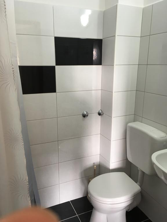 Hiv-Lak Apartman Еґер Екстер'єр фото