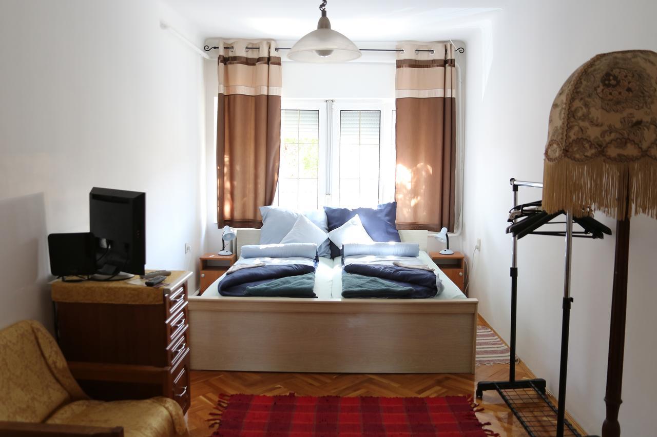 Hiv-Lak Apartman Еґер Екстер'єр фото