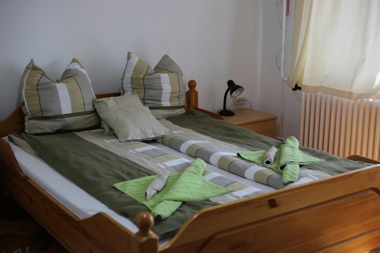 Hiv-Lak Apartman Еґер Екстер'єр фото