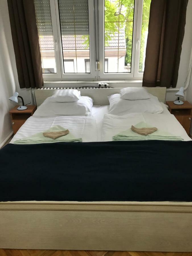 Hiv-Lak Apartman Еґер Екстер'єр фото